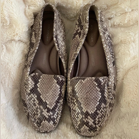 Women’s Rockport Adiprene gray/cream snakeskin slip on moccasin loafer flats 6.5 - Picture 1 of 3